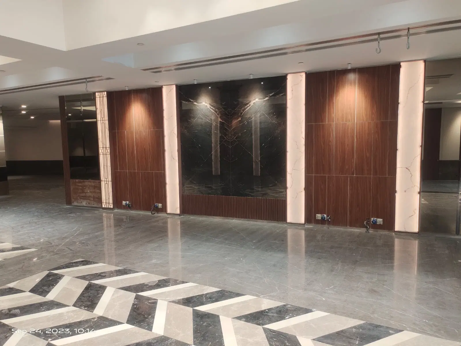 Interior project execution coordination